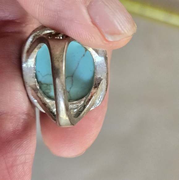 Large Faux Turquoise Silver Tone Ring Statement Sz 6.25 - Picture 10 of 12